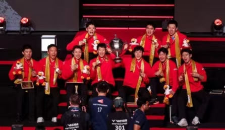 中国队，第12次捧起汤姆斯杯！